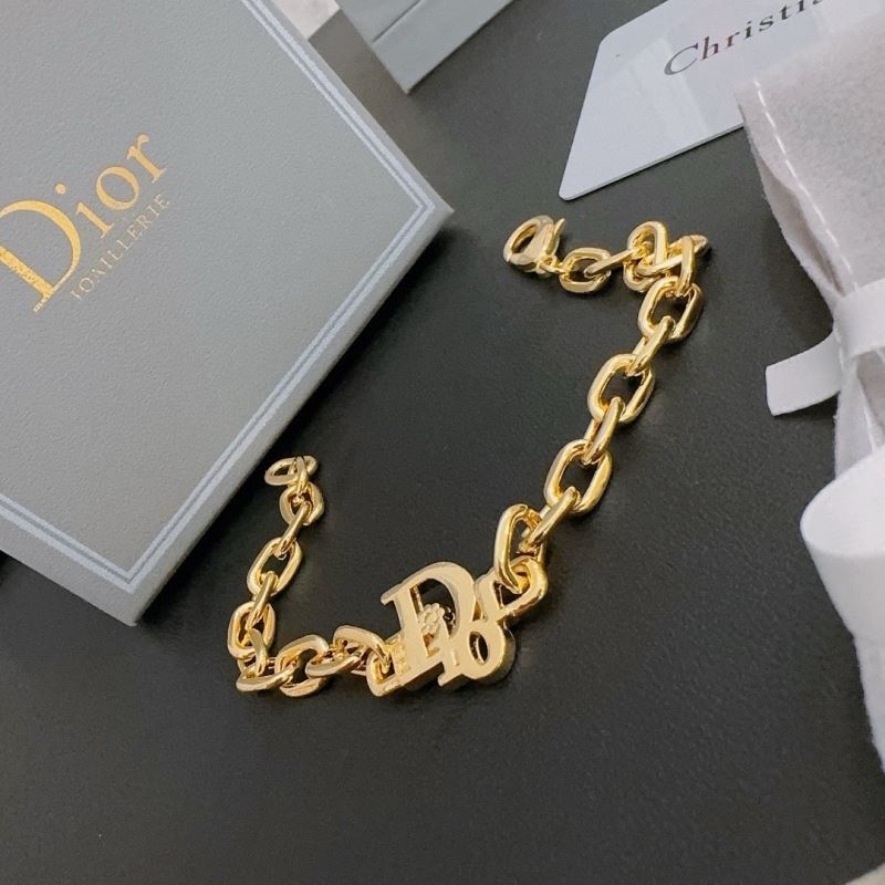 chr1st1an D10r bracelets